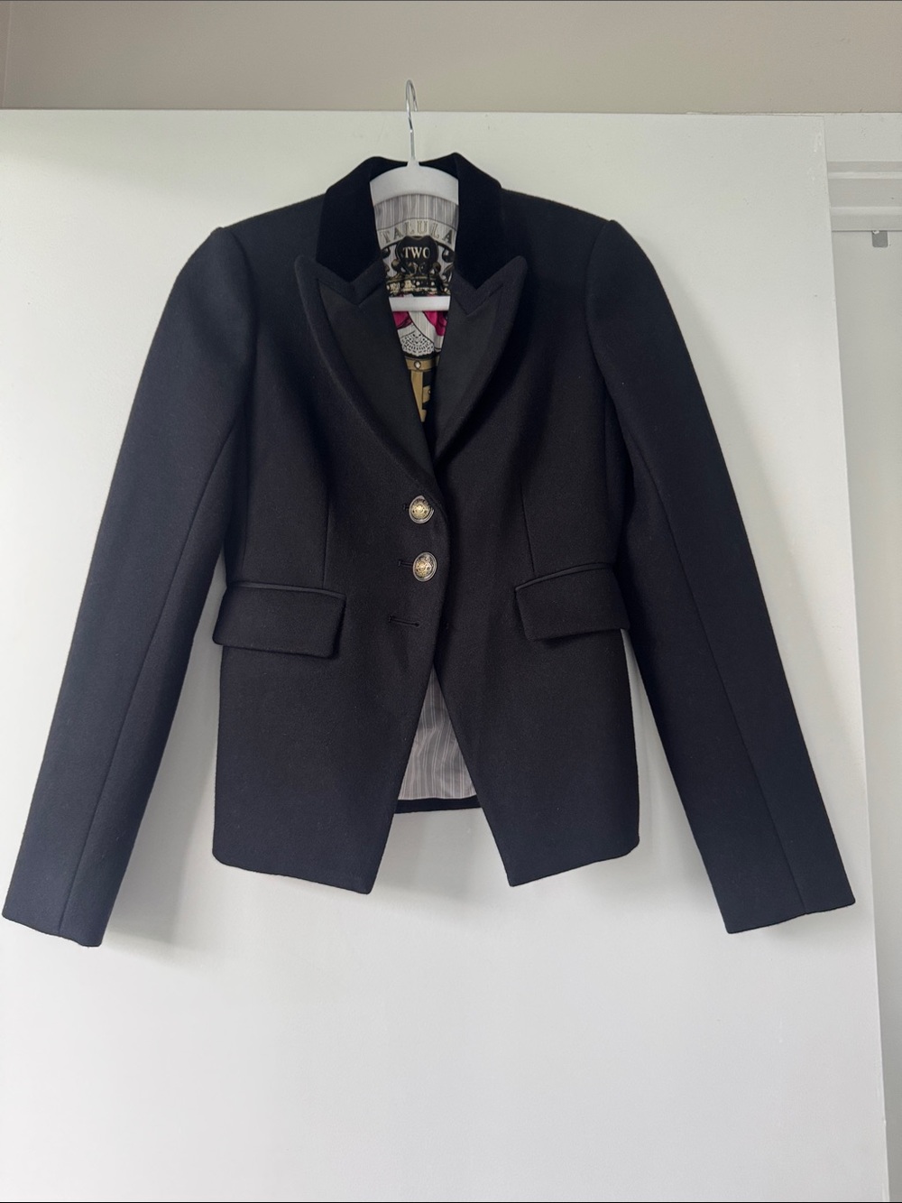 Talula Black Tailored Women's Blazer - Classic Two-Button Jacket size 2 Wool